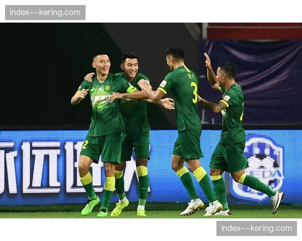 通讯：民间足球数据团队发布“中超边锋效率榜”，结合突破与传中数据综合评估