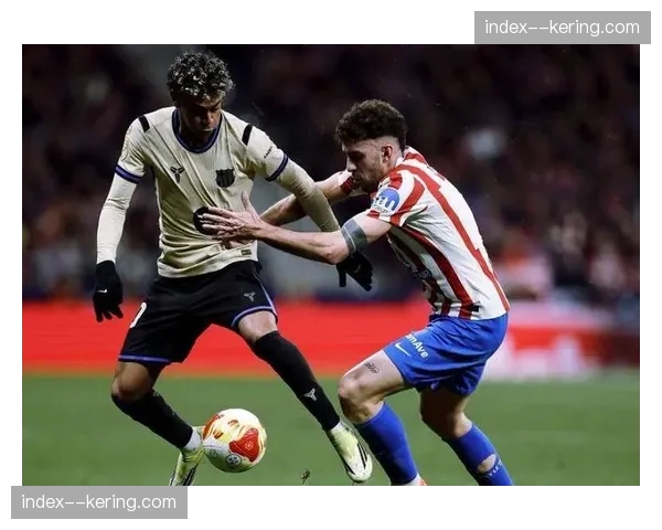 实时：马竞客场领先，西蒙尼的5-3-2防守阵型令巴萨进攻受阻