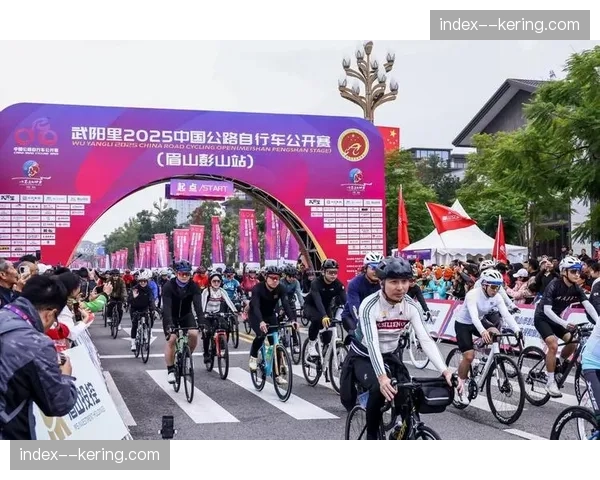 近400名骑手逐风福建华安山地自行车邀请赛,中年大众组吴明俊夺冠 近400名骑手逐风福建华安山地自行车邀请赛,中年大众组吴明俊夺冠