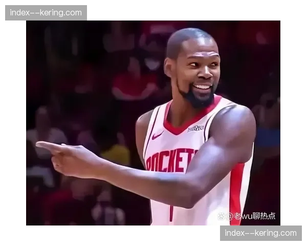 阿门本赛季出场2953分钟居首，杜兰特2840分钟贝恩2756全勤